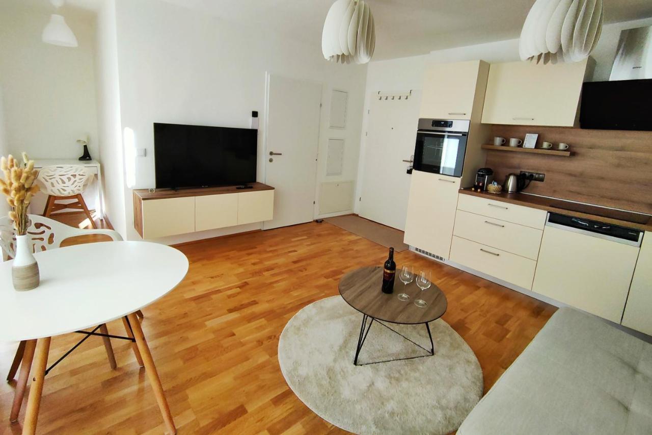 Luma Apartment Near Schonbrunn With Parking Wien Exterior foto